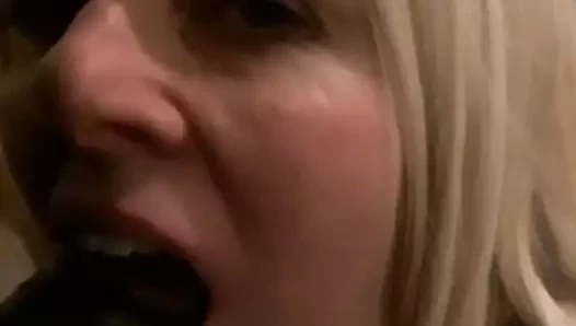 askeri adam alır bir büyük oral seks