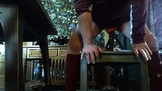 Koç oyuncuya sikilmeyi nasıl sevdiğini öğretiyor