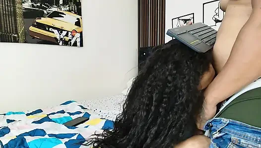 ОН ГОВОРИТ МНЕ ШЛЕПНУТЬ ЕГО МОИМ ЧЛЕНОМ