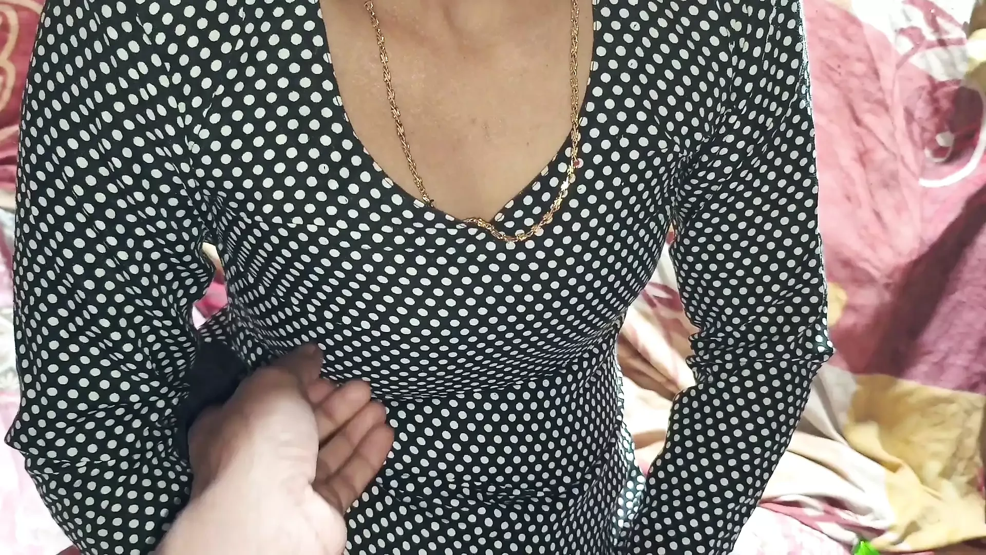 Desi Village beautiful girl hard chudayi leaked video