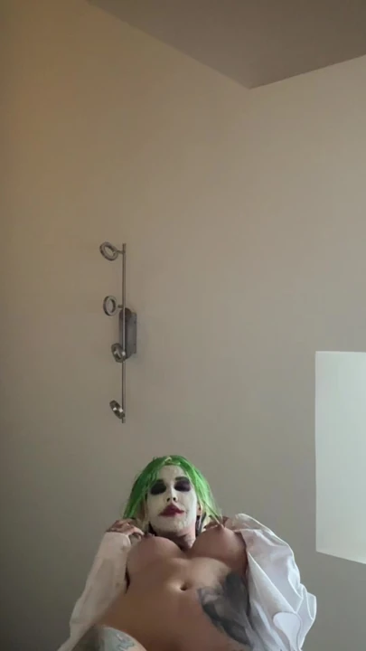 Joker cosplay'im lense biraz fazla yakın mı oldu?