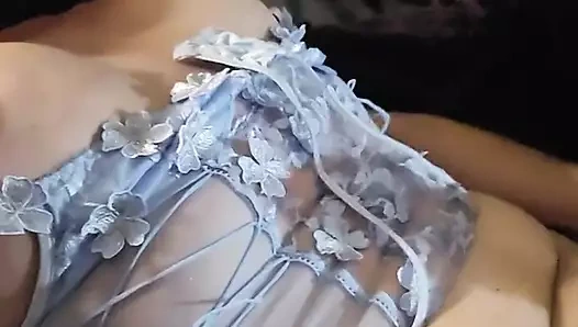 Fışkırtmalı orta yaşlı seksi kadın