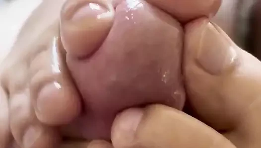 Ateşli latin ayakla mastürbasyon ve boşalma