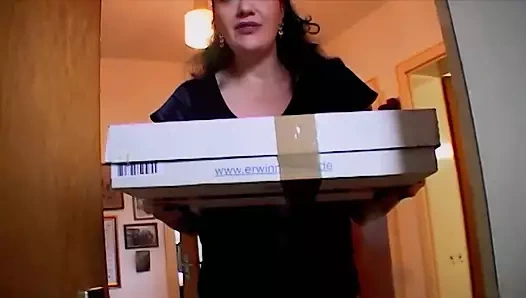 Hamile alman bayan pov dolu bir pecker emme