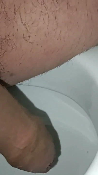 Mera pet dard ho raha tha me jaldi se toilet me ja kar rest karne laga | Clip 1