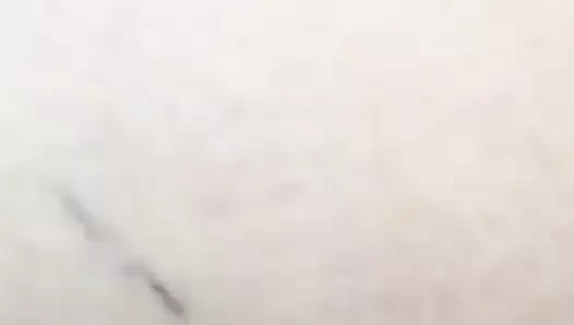 Bbw masturbates içinde araba