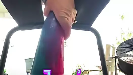 Yeni oyuncaklar, açık havada oyun