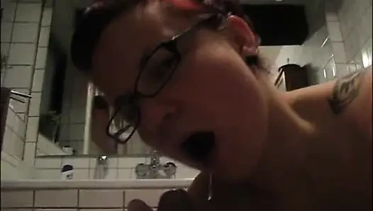 Küvette yattığını hayal et