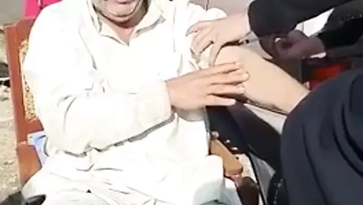 Pakistanlı komik yaşlı adam