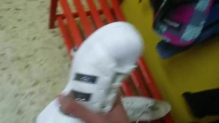 Addidas ve sohbet, ayakkabı işi cum içeride