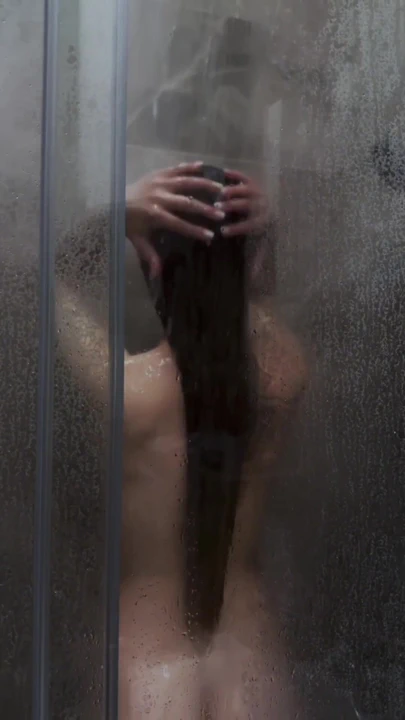 Çok ıslak ama yine de içinde olduğun kadar ıslak değil de test etmek istiyor musun? 😈