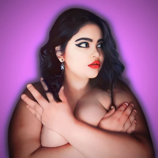 Azgın olduğumda kuzenim bana mastürbasyon yapıyor