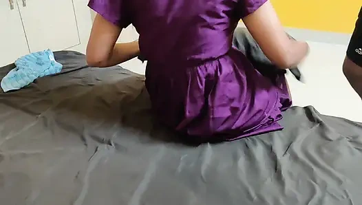 Komşunun karısı ziyarete geliyor ve yarağımın birazını yiyor