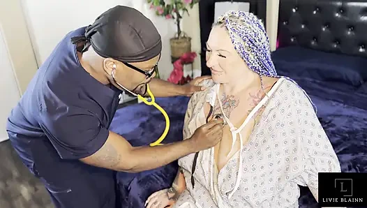 Ateşli evli kadın housecall