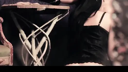 Ahlaksız orta yaşlı seksi kadınların yumuşak sikişmesi için ava gidelim - bölüm #2