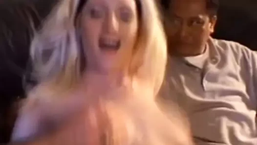 Bir yabancıyı siktiğim için mutluyum