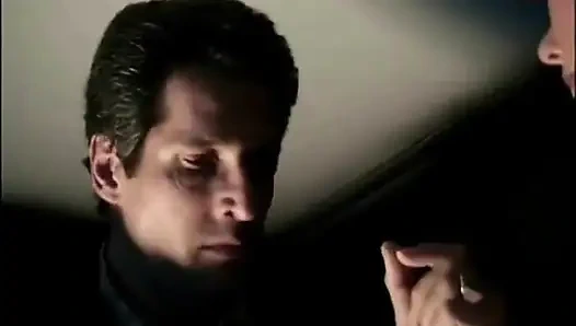 Ateşli sarışın hatun sevgilisiyle sikişiyor