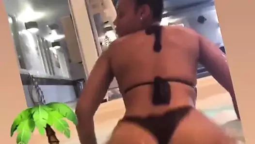 Şişman götlü zenci