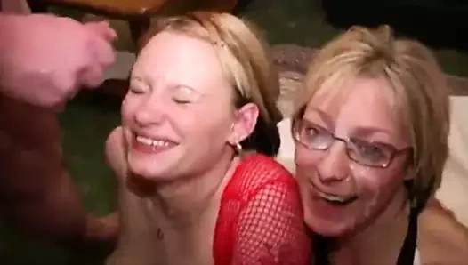 Jade'in yüzüne boşalma