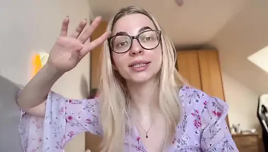 Evde gerçekleştirmek için 5 kadın kılıklı görev
