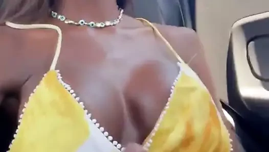 Victoria carolino uber'de