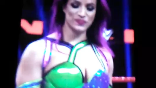Sasha Banks döl seviyor