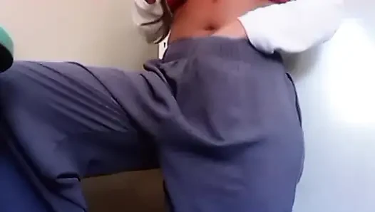 Komşum bugün benimle seks yapacak