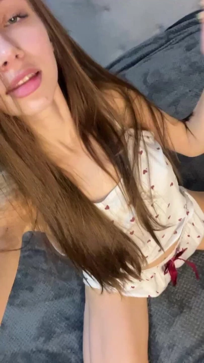 Sen beni izliyorsun ama ben binmeyi 😇 düşünüyorum