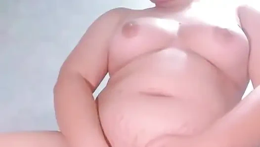 Yüzüne oturup üstüne işecek