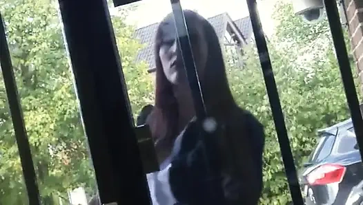 Önce sadece izleyin, sonra bıçaklayın!