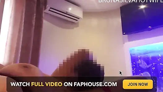 Замужнюю бразильскую женщину выставил ее муж - Brunasilvahot