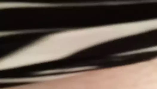 Sarışın kızımı sikmeyi seviyorum