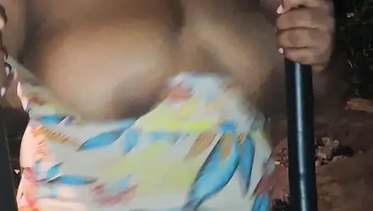 Fucking the pussy of the hot milf I met at the gym