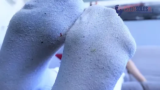 Çift üniversiteli kızlar ayak ve çorap hakimiyeti bakış açısı