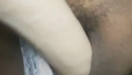 Latin kadın amına mastürbasyon yapıyor