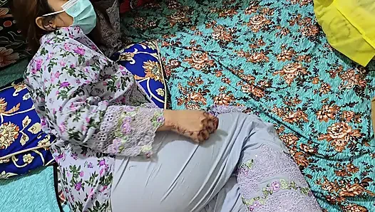 Hintli kadın amatör çift net pakistanlı urduca ses