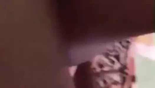 Myanmar kız ve erkek arkadaşı evde