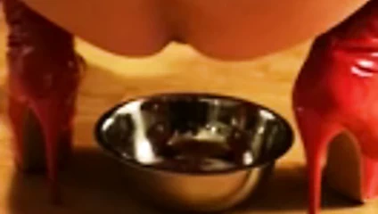 Sidikli sürtük Helene iri güzel kadın köle 1