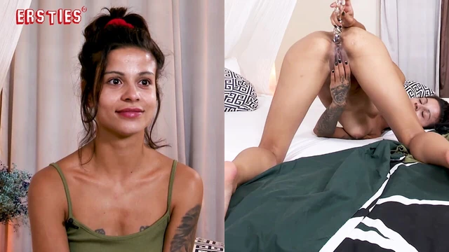 Ersties - обширная анальная мастурбация Sandra