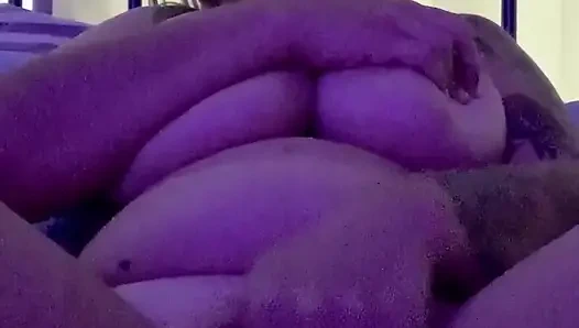 Bir sürü kötü tavşanla mastürbasyon yaptığımın farkına vardım