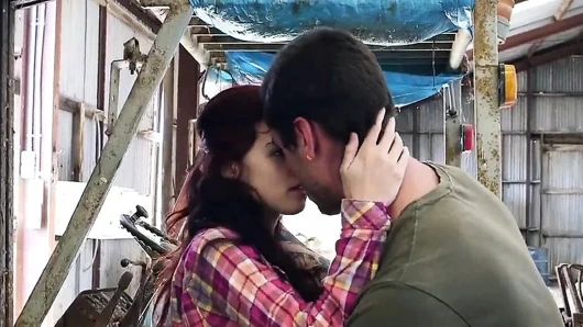 Sıska teenie ile kıllı kedi alır büyük horoz