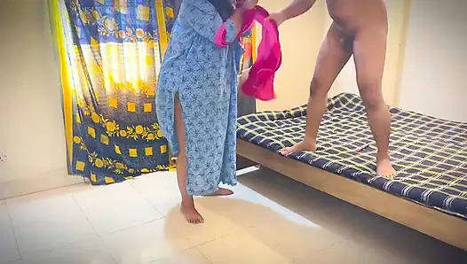 Arap üvey anne ve üvey oğlu üvey babası evde yokken eğleniyor