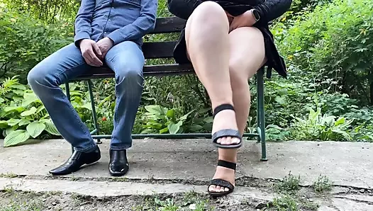 Şehvetli damadı kayınvalidesinin taze idrarla külotunu istedi, onu aldı