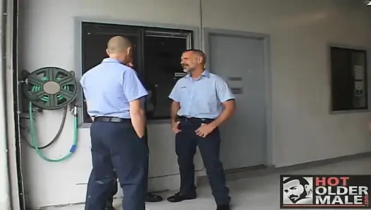 Babamın otomotivi: arka sokak babaları