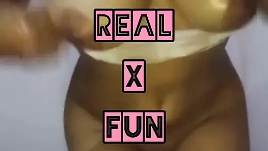 Sri Lankalı kız arkadaş büyük götünü tokatlıyor