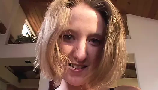 Jessi'nin harika göğüsleri var