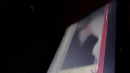 Bebek canlı şovlarıyla yanıyor