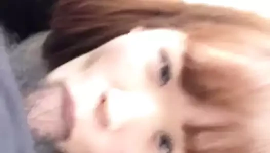 Elle Se Fait Baiser La Bouche