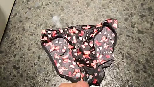 Siyah külot boşalması