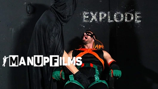 Biri yardım edin! Patlamak üzereyim! Manupfilms için Gio Carrera ve Marco Lorenzo